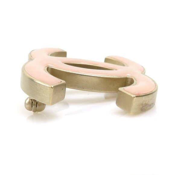 CHANEL Cream Logo Brooch - Picture 3 of 5